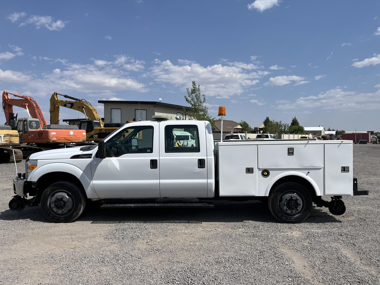 ./imagenes/INVOICE/2019/17879/FORD F250 HIGH RAIL CREW CAB UTILITY 4X4  (15).JPG